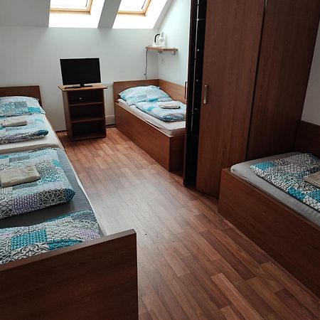 Pivovar Pod Lipou Kysice Kültér fotó